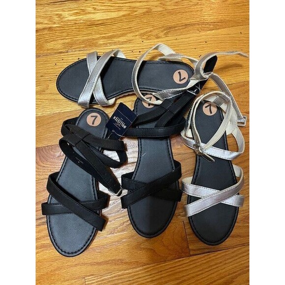 New Womens Hollister Small S 7 8 Sandals Wrap Silver White Black Cross 7.5 Vegan - Picture 1 of 8